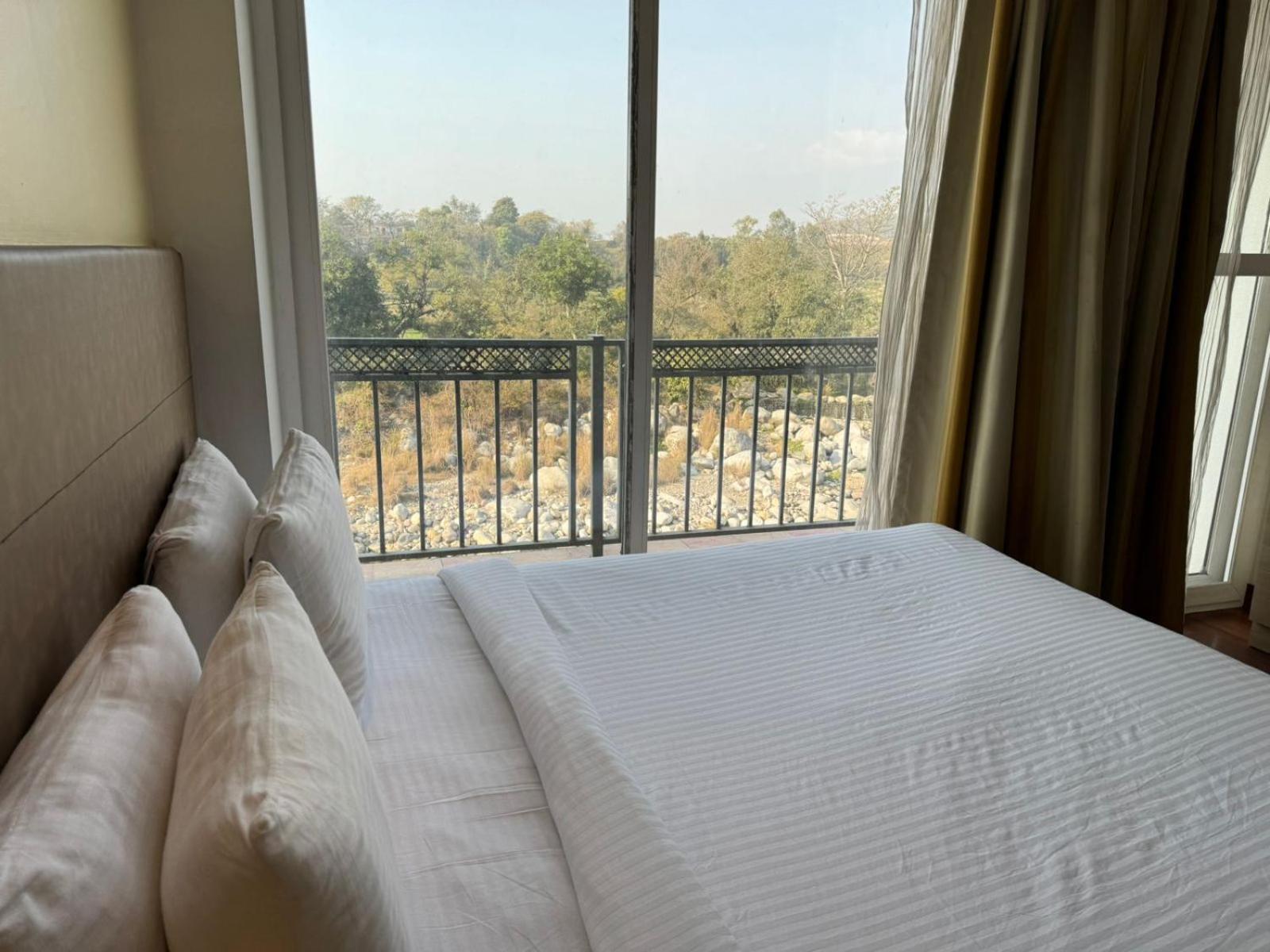 Hotel River Retreat Kangra Exterior photo