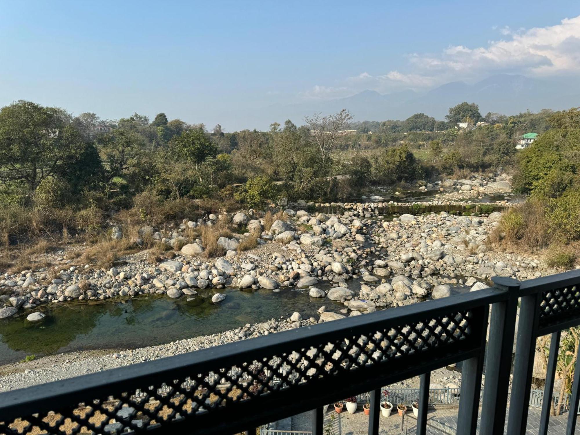 Hotel River Retreat Kangra Exterior photo